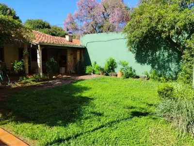 Casa para alugar em San Lorenzo, em frente ao Box