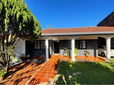 Casa para alugar por dia em Encarnación, Itapúa