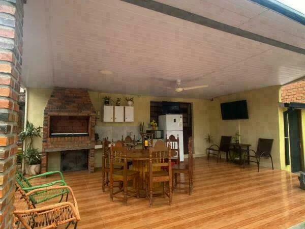 Casa en alquiler temporario en Barrio San Isidro, Encarnación