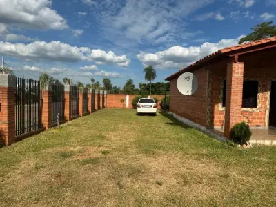 Corner House for Sale in Caacupé | 2 Bedrooms, 448 m²