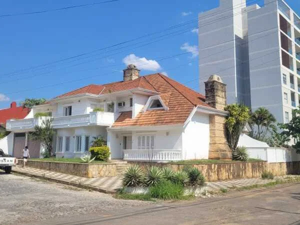 Casa de esquina à venda em Recoleta, Assunção