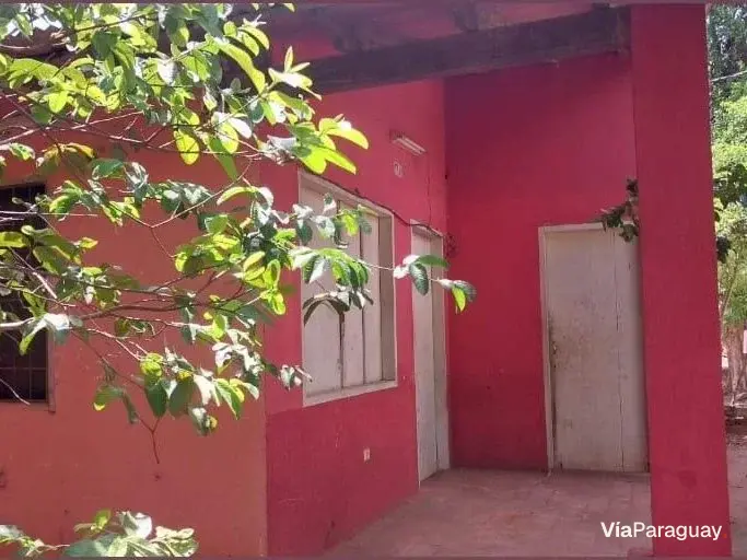 Casa à venda para reformar em Maca-I, Luque