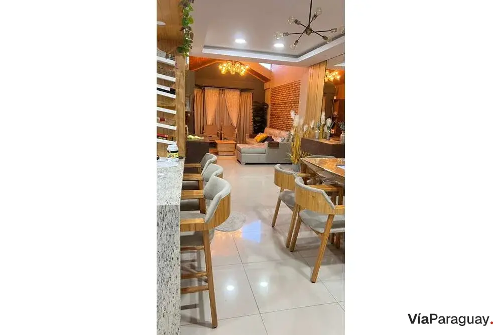 Casa en venta con 2 dormitorios en Encarnación