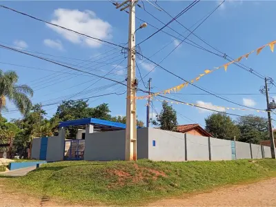 Casa en venta con 3 viviendas en esquina, Mora Kue, Luque