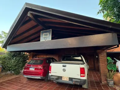 Casa à venda com 5 ou mais dormitórios em Santísima Trinidad