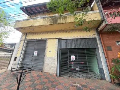 Casa à venda com 5 ou mais dormitórios em Tacumbú, Assunção