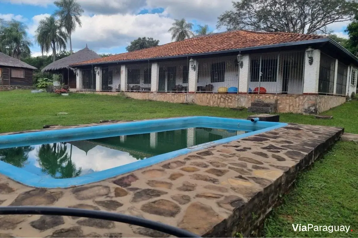 Casa en venta con 8 hectáreas en Caacupé, Cordillera