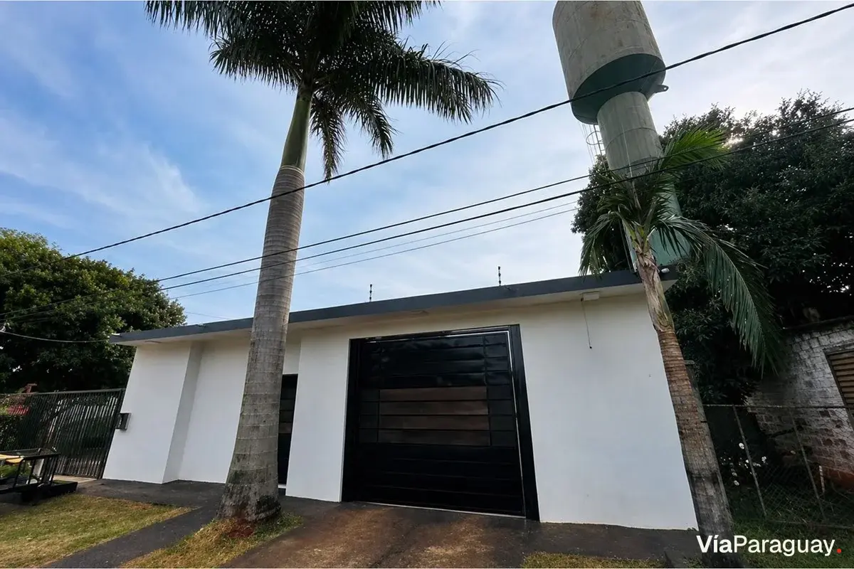 Casa à venda com amplo quintal em Km 8 Monday, Ciudad del Este