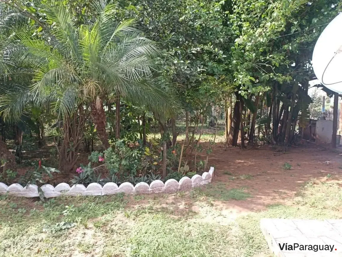Casa en venta con amplio terreno en Barrio Estación, Villarrica