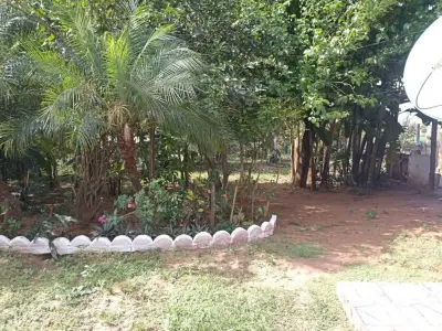 Casa en venta con amplio terreno en Barrio Estación, Villarrica