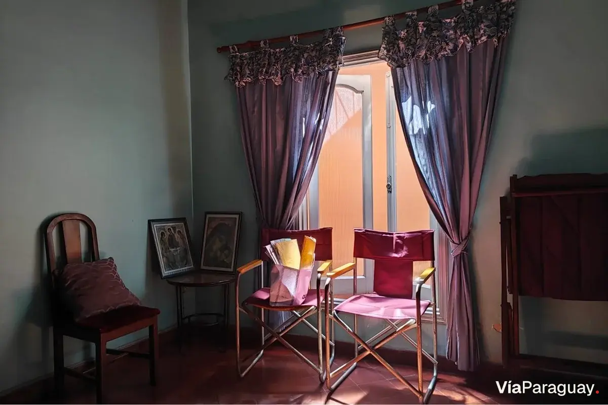 House for sale with office in Villa Aurelia, Asunción