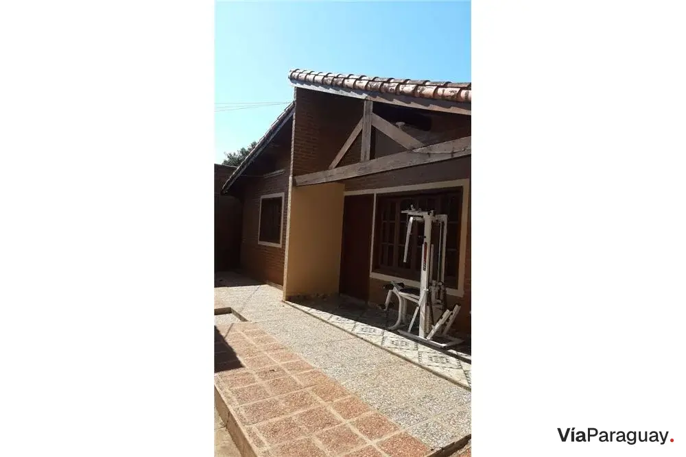 Casa à venda com duas moradias em Padre Bolik
