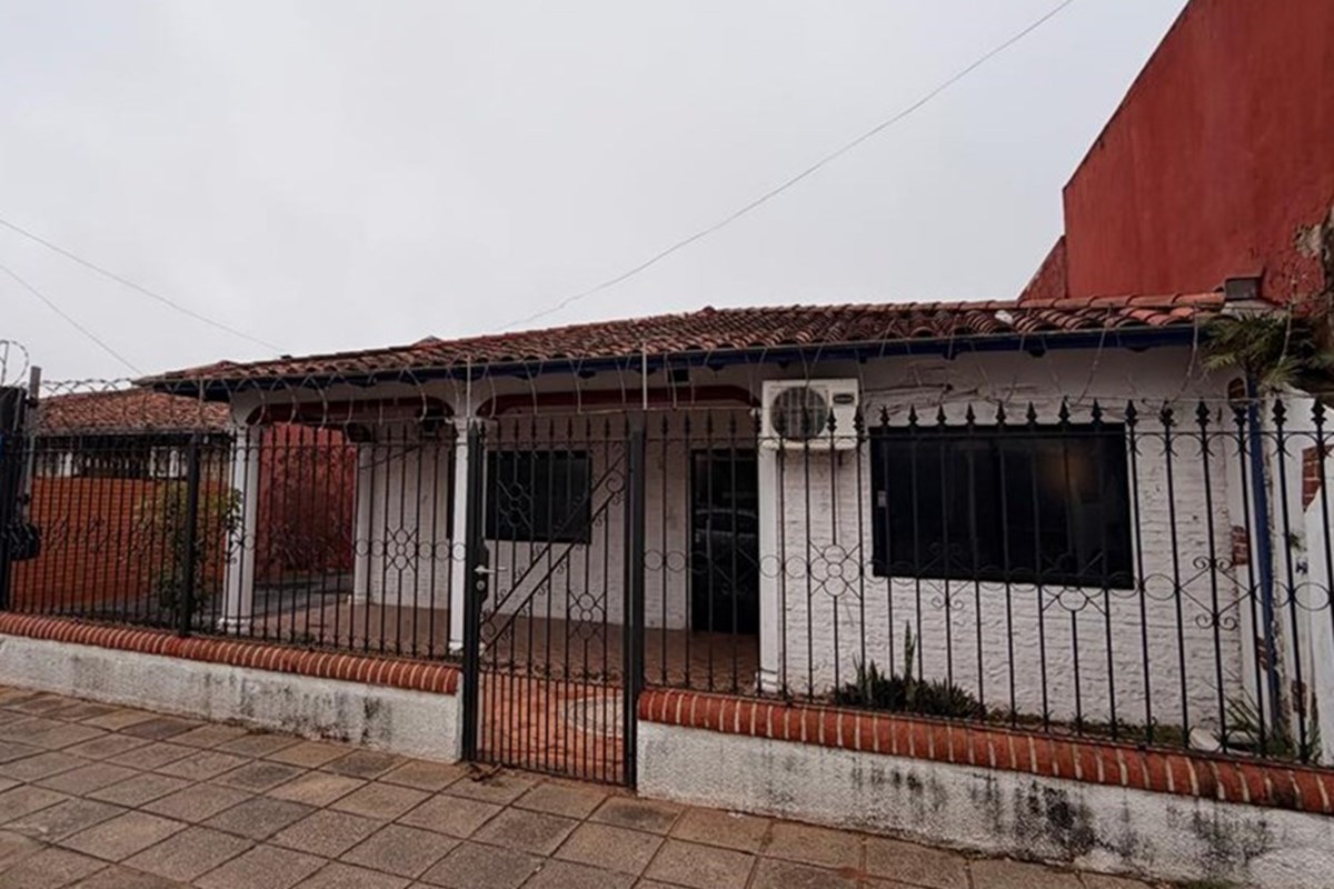 Casa en venta con dos viviendas independientes en Fernando de la Mora
