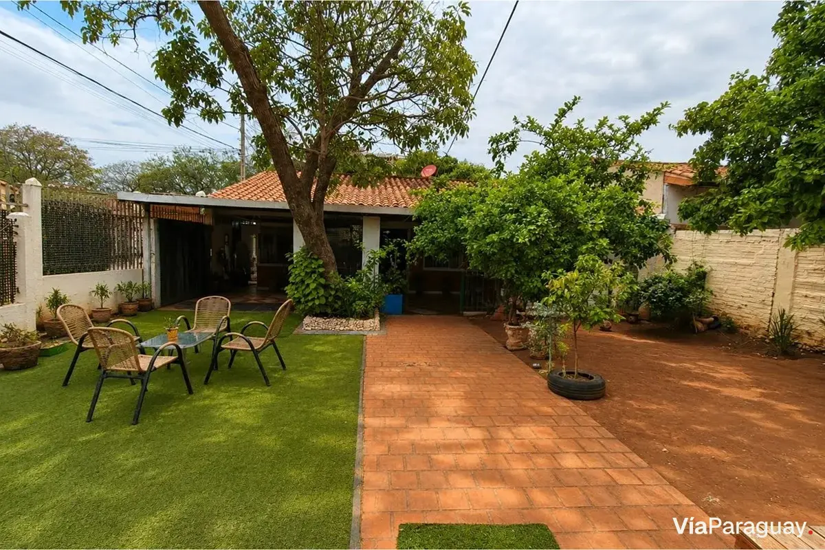 Casa à venda com espaço comercial em Isla Aranda, Limpio