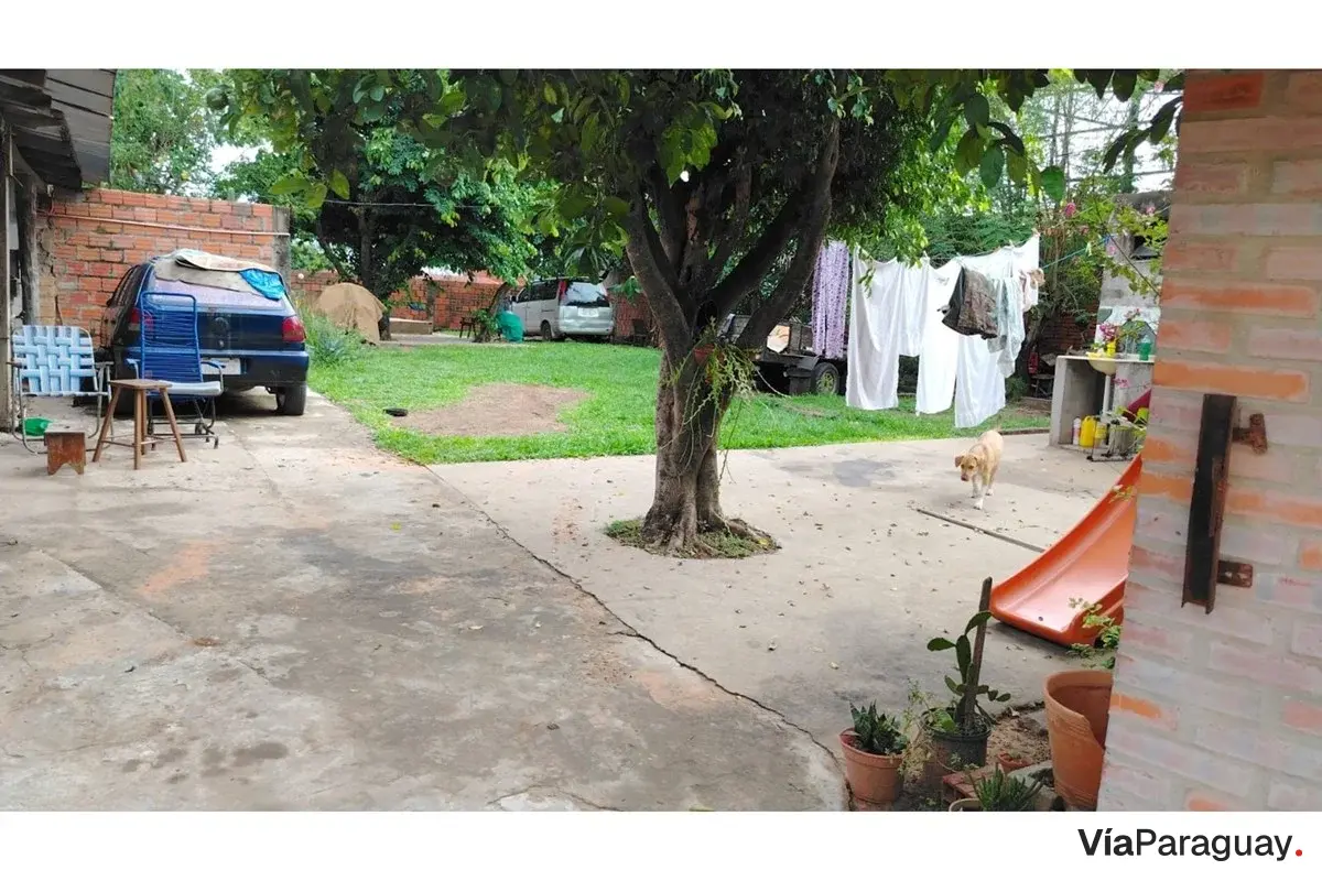Casa en venta con local comercial en Limpio, Santa Lucía