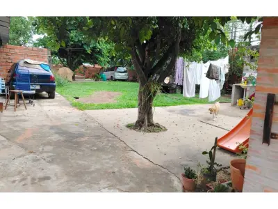 Casa en venta con local comercial en Limpio, Santa Lucía