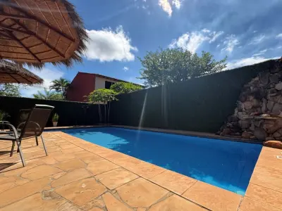 House for sale with pool in Loma Pytá, Asunción