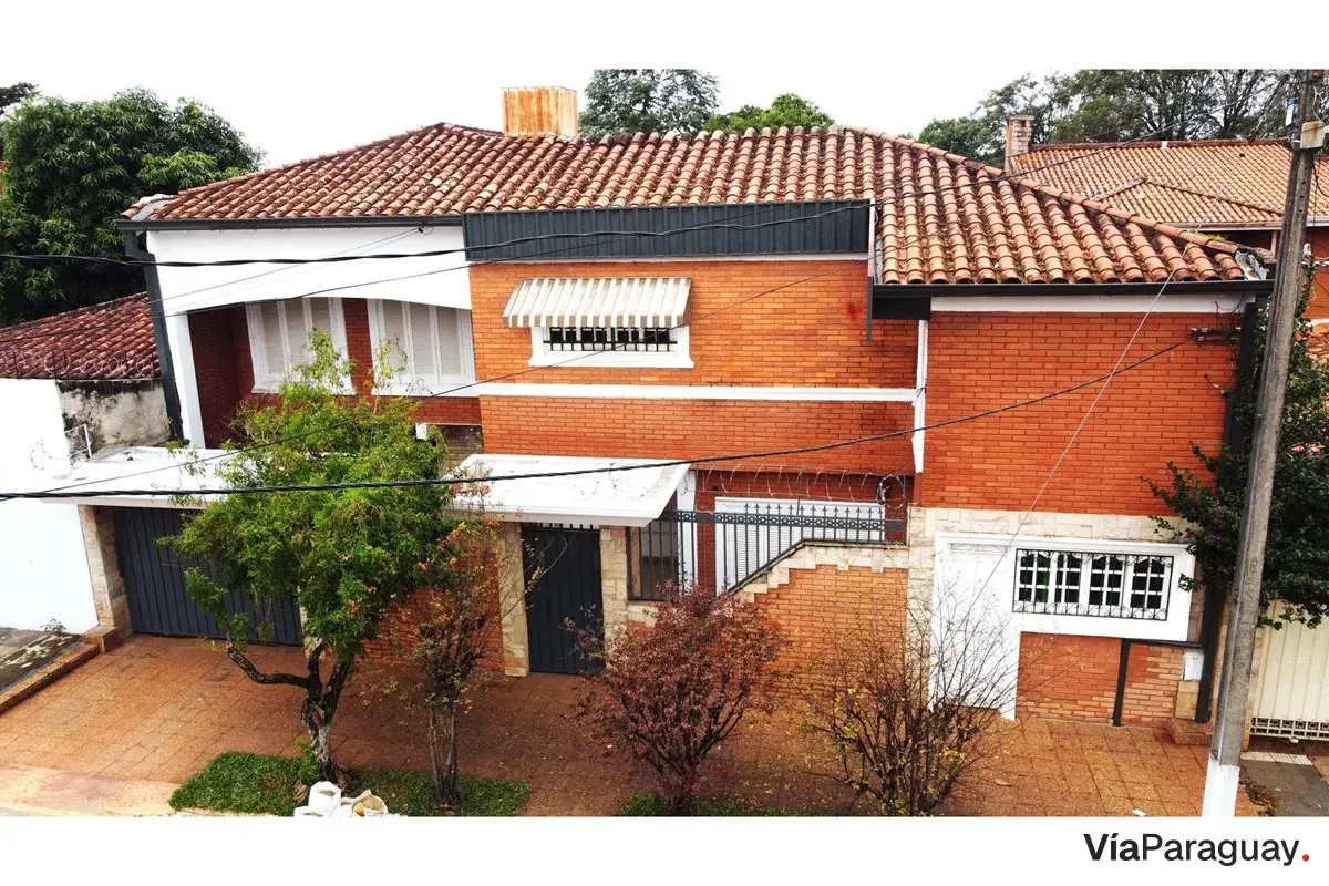 Casa à venda com piscina em San Rafael, Lambaré