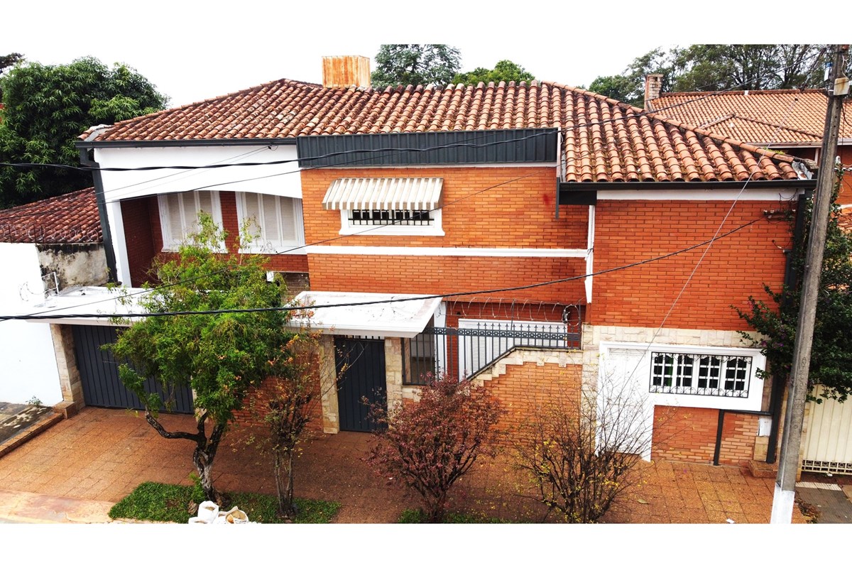 Casa à venda com piscina em San Rafael, Lambaré