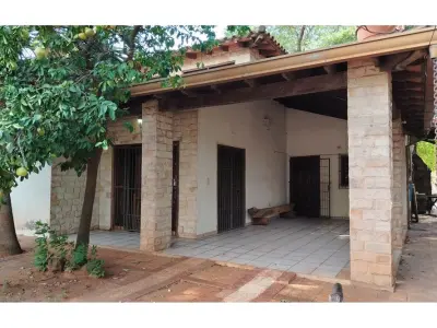 Casa en venta con salón comercial en esquina, Santa Rosa I