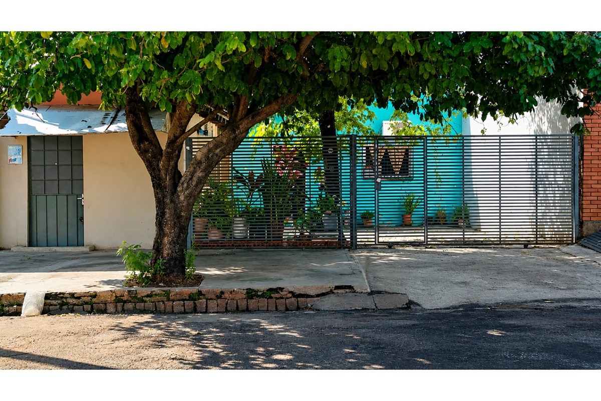 Casa à venda com salão comercial em San Lorenzo