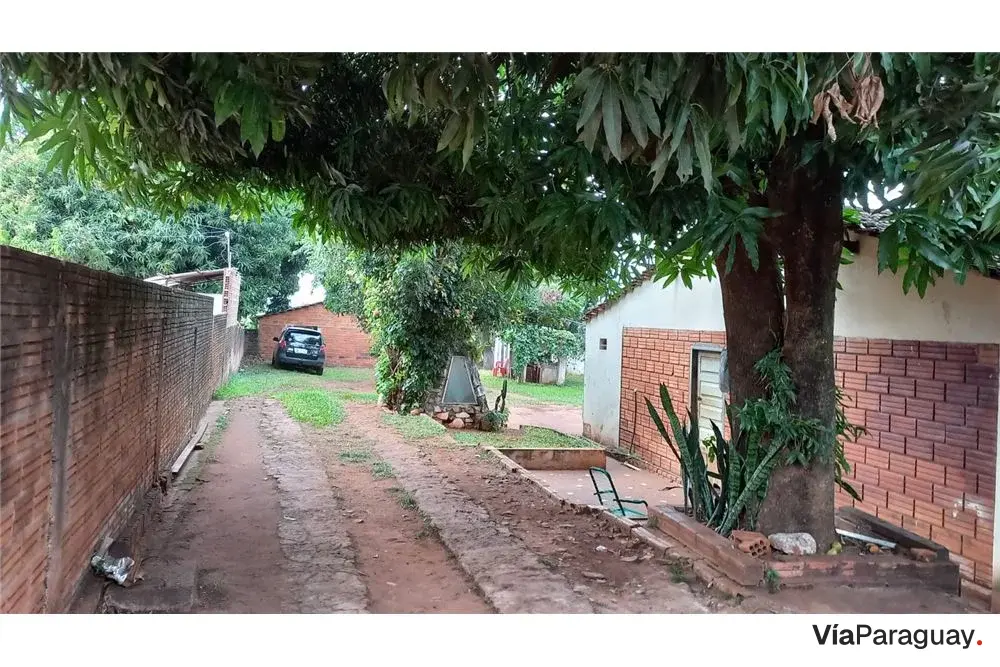 Casa à venda com salão comercial em San Pedro, Encarnación