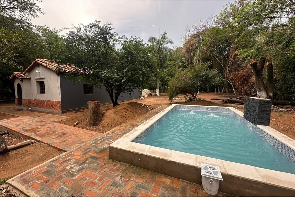 House for sale with 1,259 m² lot in Escobar area, Paraguarí