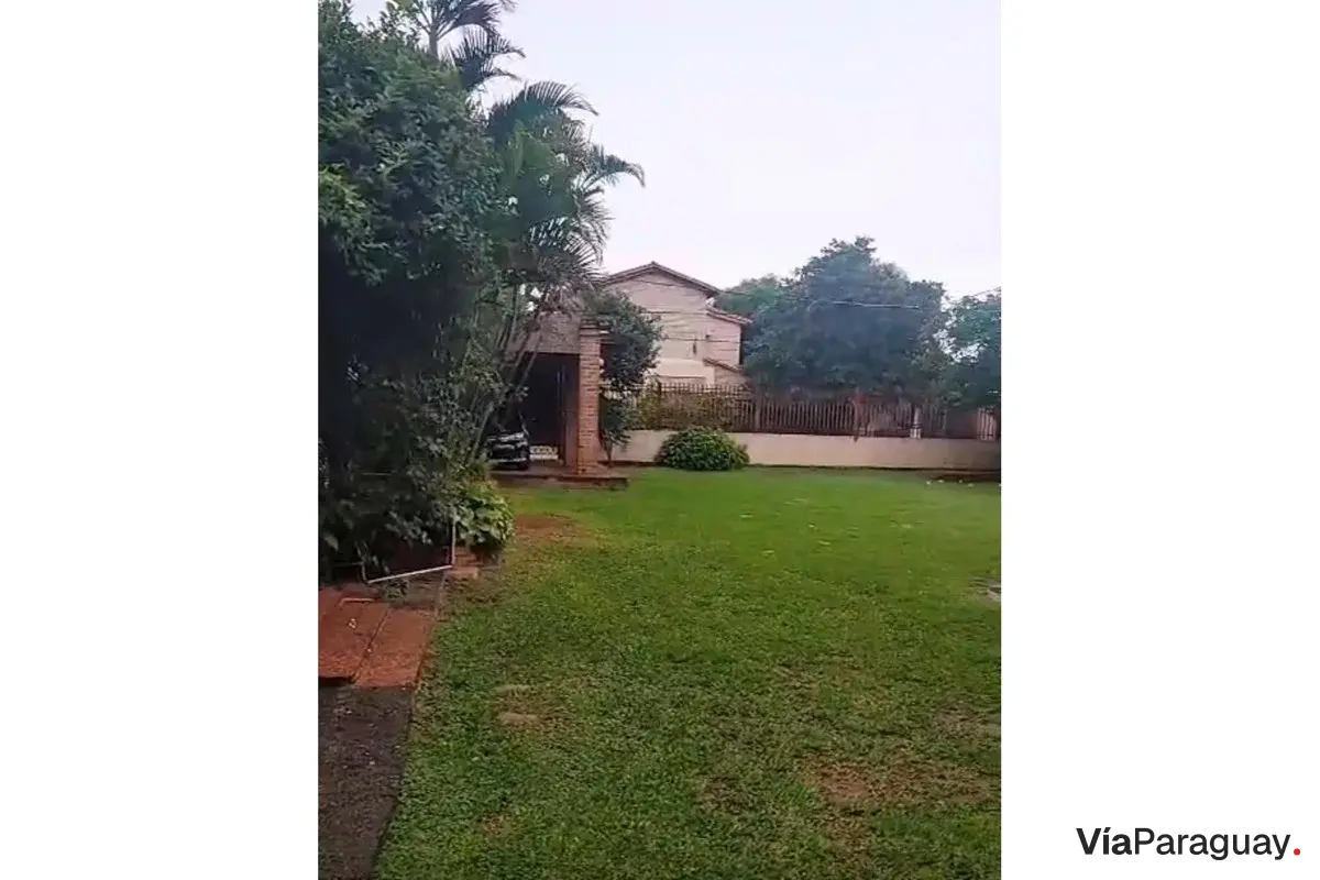Casa en venta con terrenos en Luque, Tercer Barrio