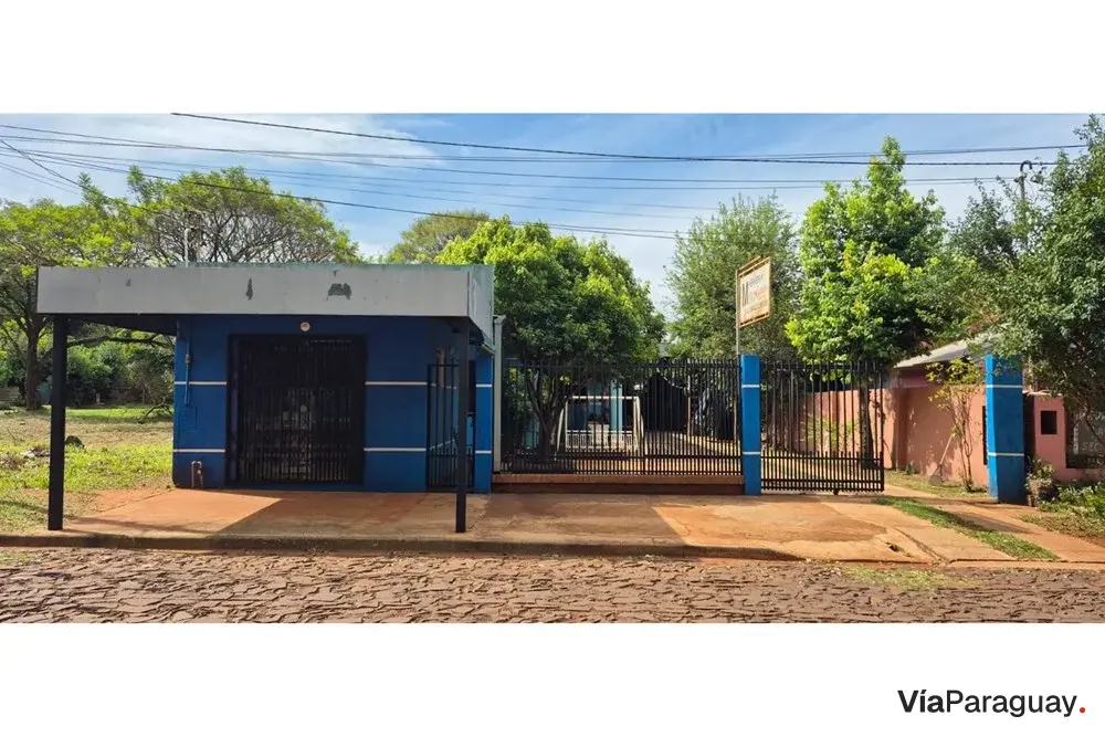 Casa à venda com galpão e espaço comercial em San Pedro