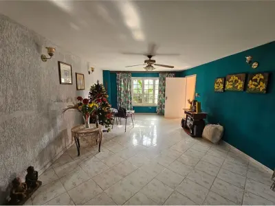 Casa à venda de 2 andares com 4 dormitórios em Luque