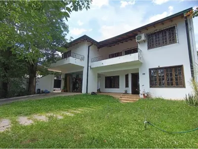 House for sale with 5 bedrooms in Fernando de la Mora