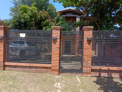 Casa de dois andares à venda com 5 quartos no centro de Limpio