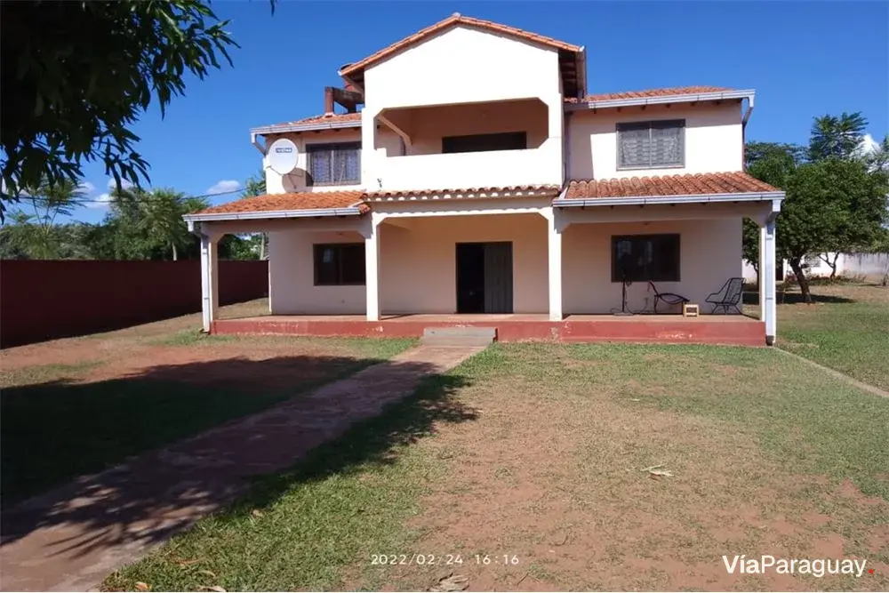 Casa à venda de dois andares em Itá, Central