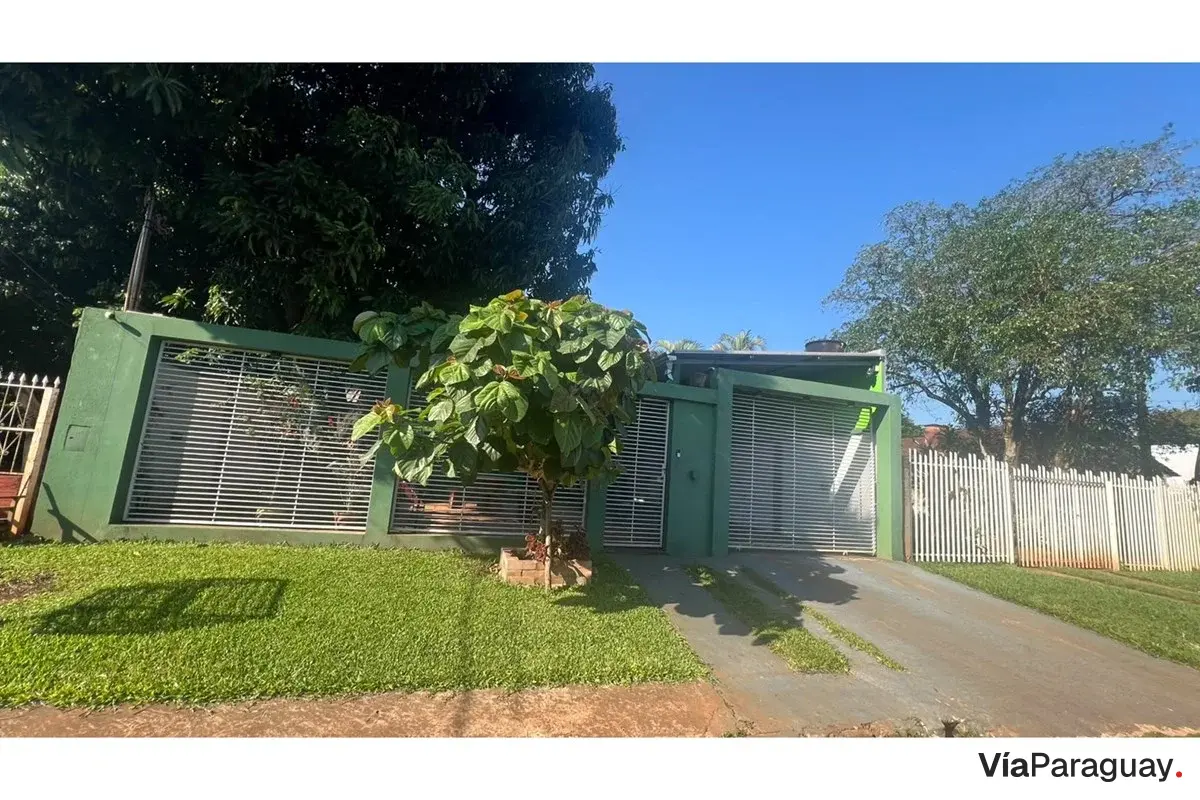 Casa en venta en Acaray, Ciudad del Este