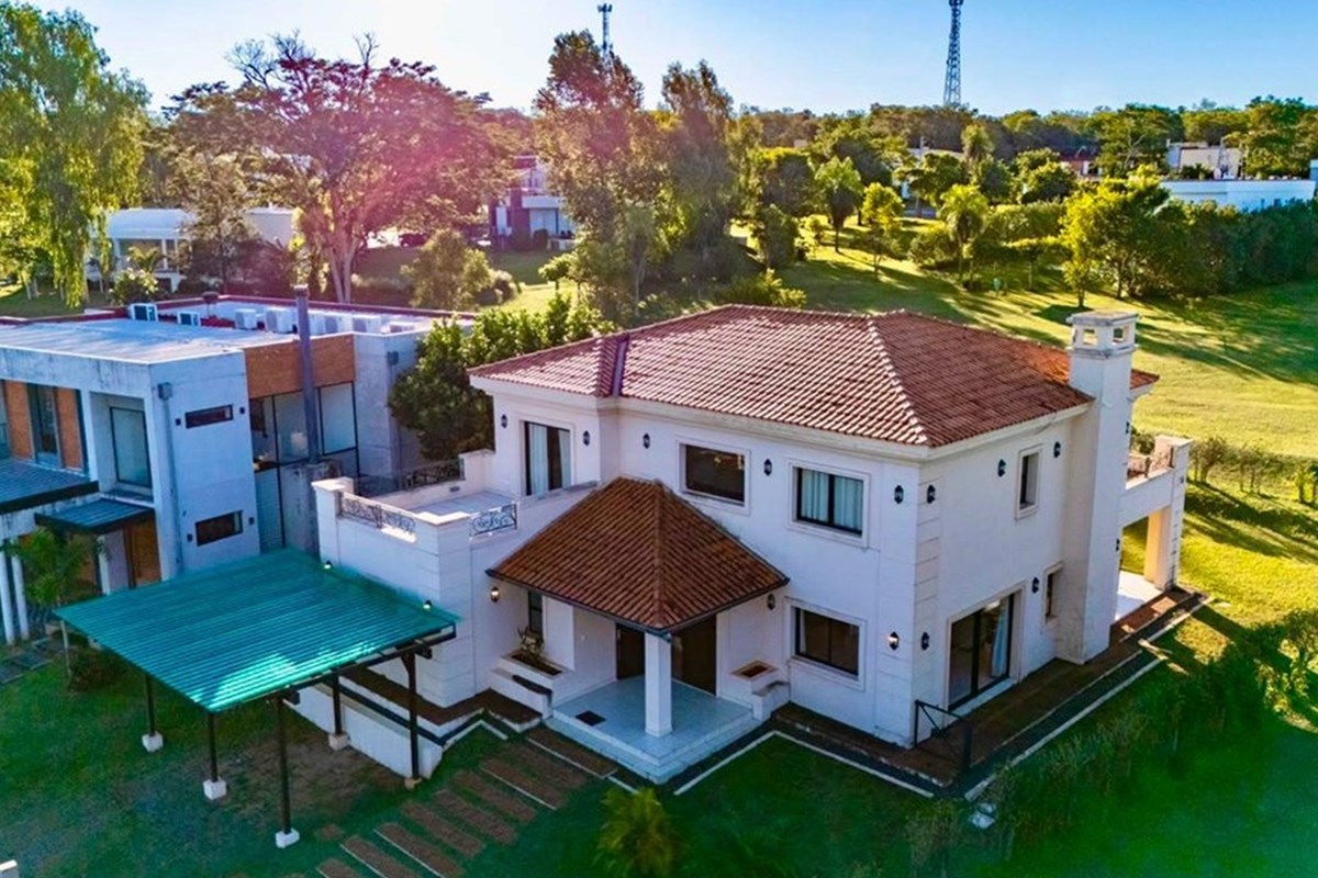 Casa à venda em Aqua Village, Altos