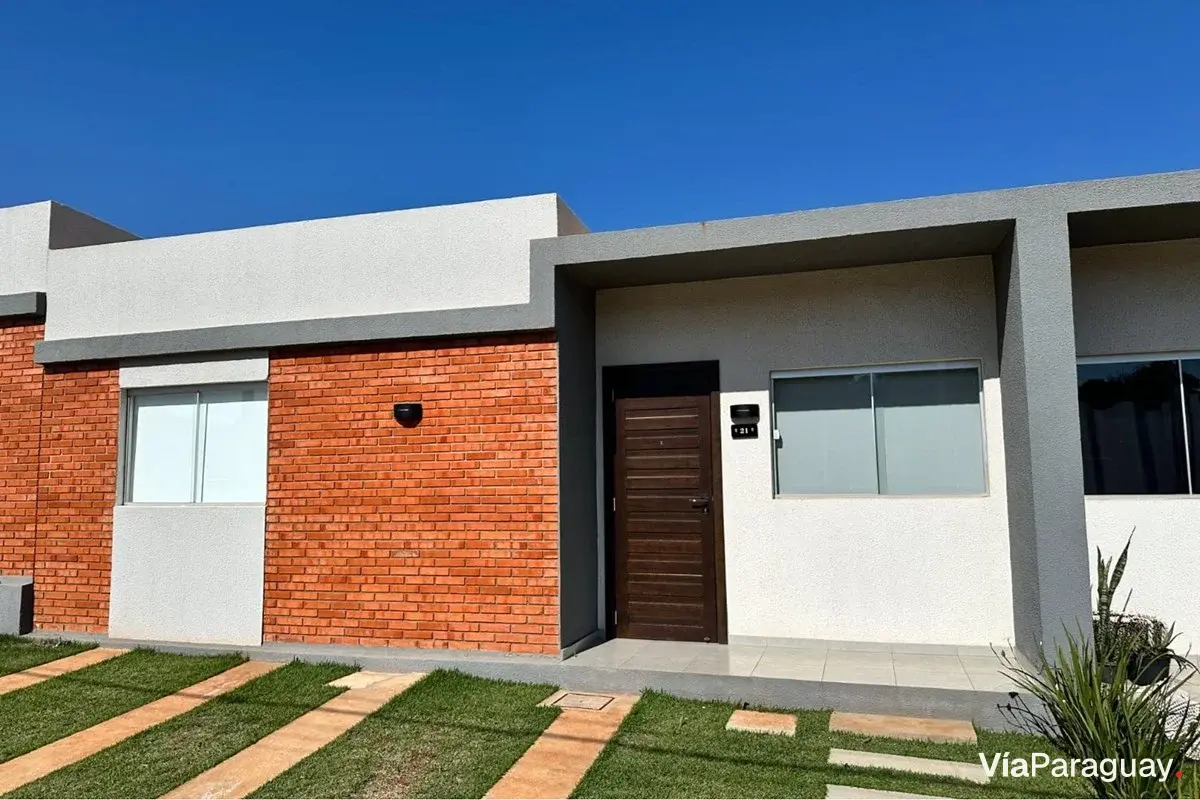 Casa en venta en Arasy 1, Areguá, 3 dormitorios