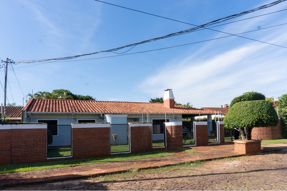 Casa en venta en Área 5, Presidente Franco