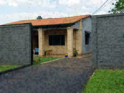House for Sale in Area 6, Hernandarias