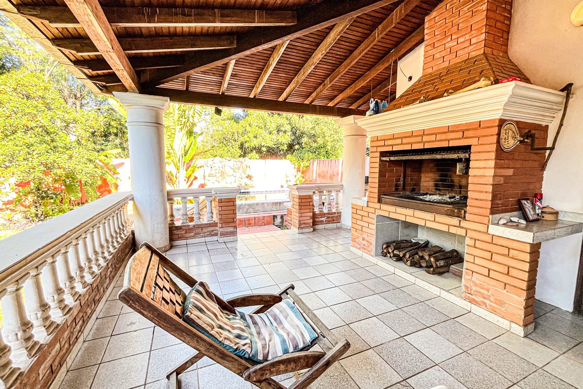 House for sale in Areguá, Santo Domingo neighborhood