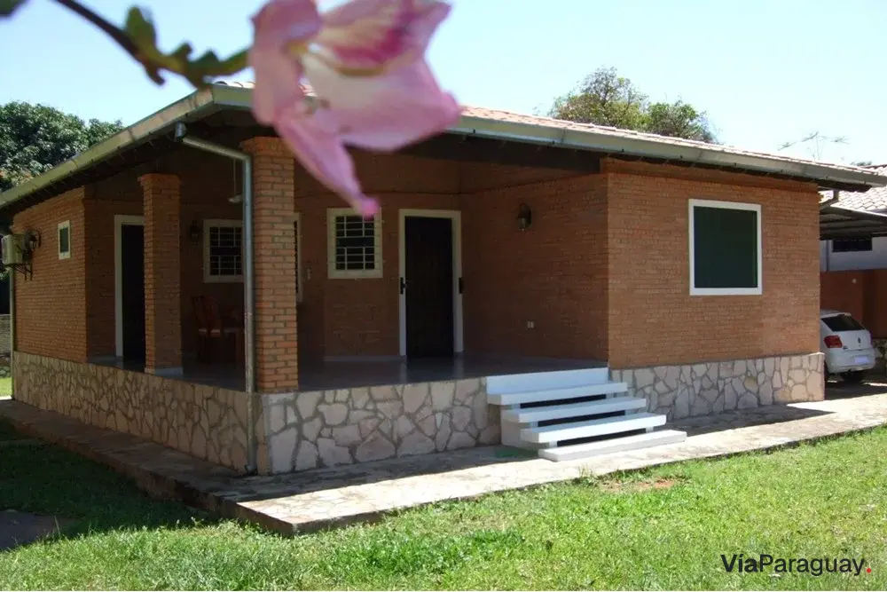 House for sale in Areguá, Kokue Guasu