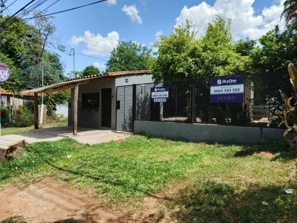Casa en venta en Areguá sobre Av. Las Residentas — 374 m²
