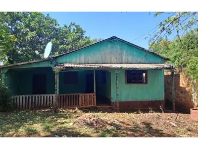 Casa à venda no B° Santo Domingo, Yguazú
