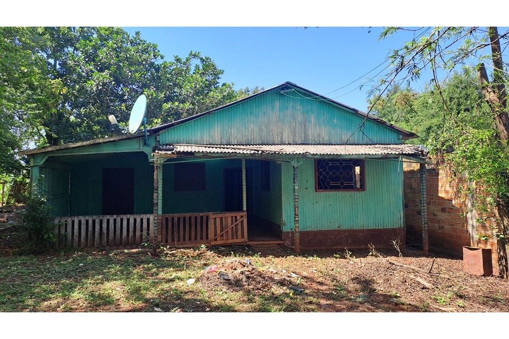 Casa à venda no B° Santo Domingo, Yguazú