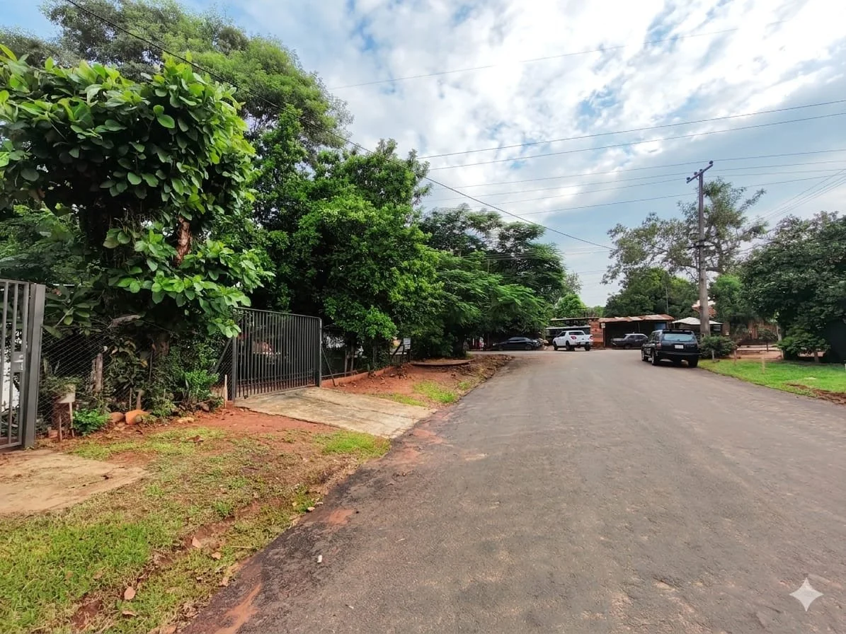House for Sale in Candelaria Neighborhood, Capiatá - 3 Bedrooms