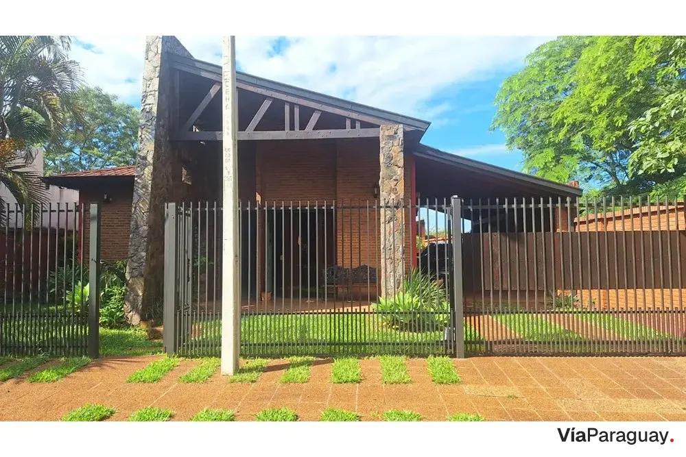 Casa à venda no Barrio Carmelitas, Cambyretá