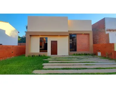 Casa à venda no Barrio Cerrado Alto Salado, Limpio