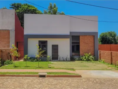 House for sale in Alto Salado gated community, Limpio