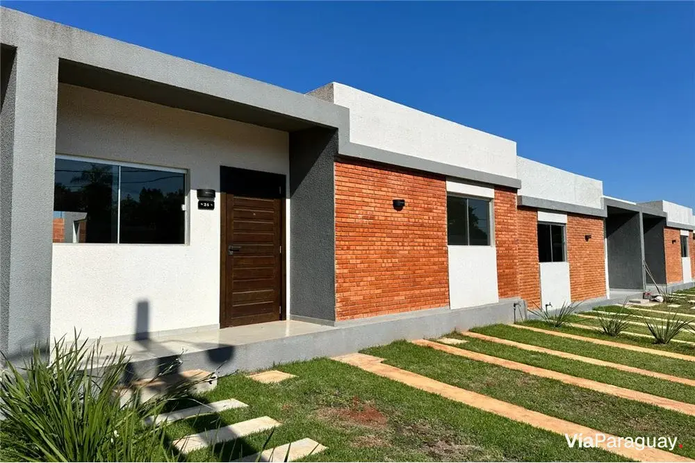 Casa à venda em condomínio fechado Arasy I, Areguá
