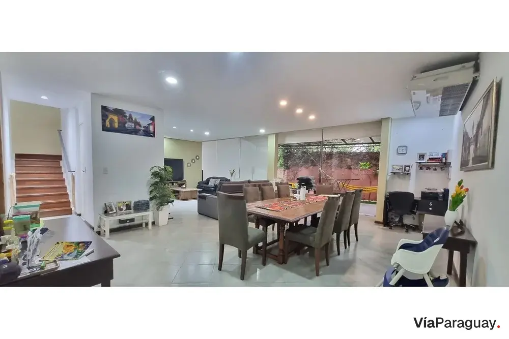 House for sale in Botánica V gated community, Fernando de la Mora