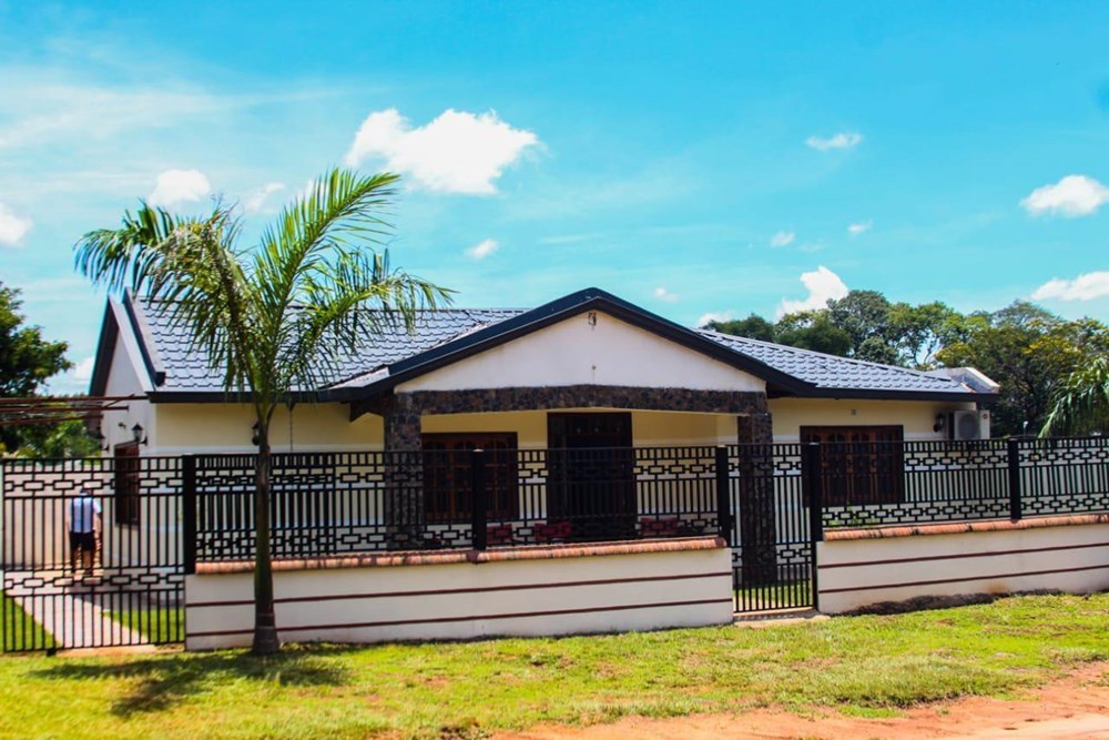 Casa à venda em condomínio fechado Caguazú, Caaguazú